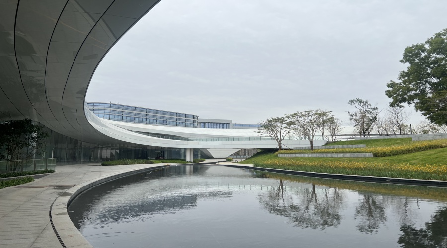 東莞大灣區(qū)大學(xué)松山湖校區(qū)GRC構(gòu)件項(xiàng)目 東莞大灣區(qū)大學(xué)松山湖校區(qū)GRC構(gòu)件項(xiàng)目