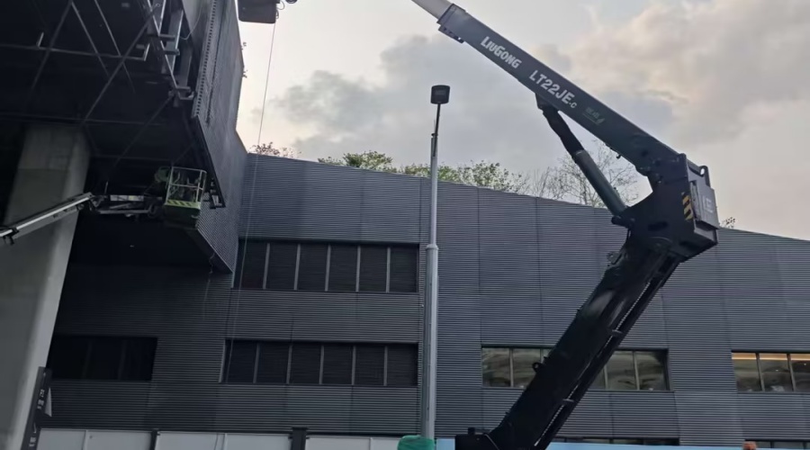 深圳龍華醫院隧道UHPC掛板工程 深圳龍華醫院隧道UHPC掛板工程